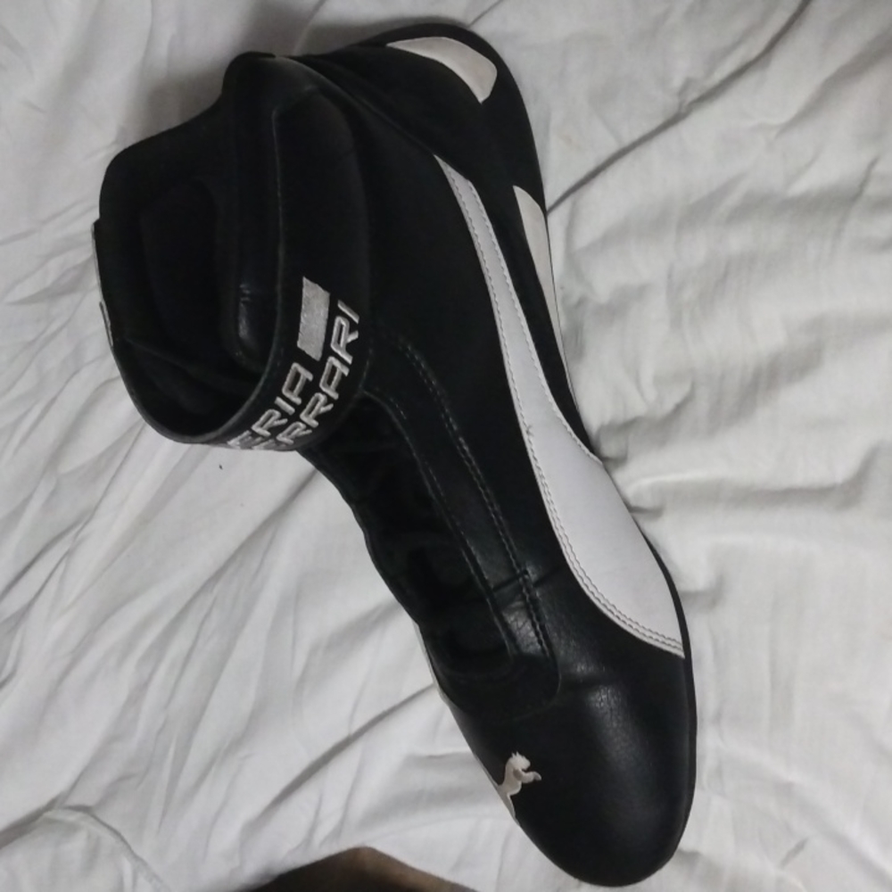 Scuderia ferrari pumas